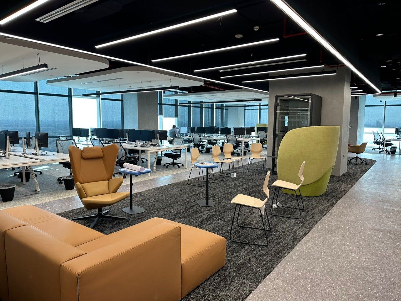 PHOTO-2025-12-06-18-44-52