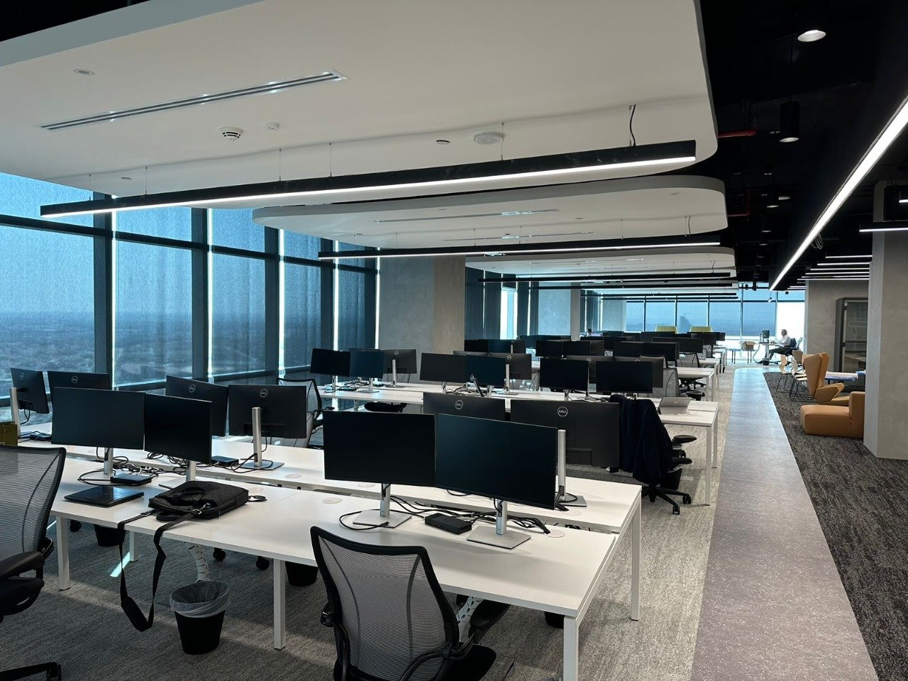 PHOTO-2025-12-06-18-45-07