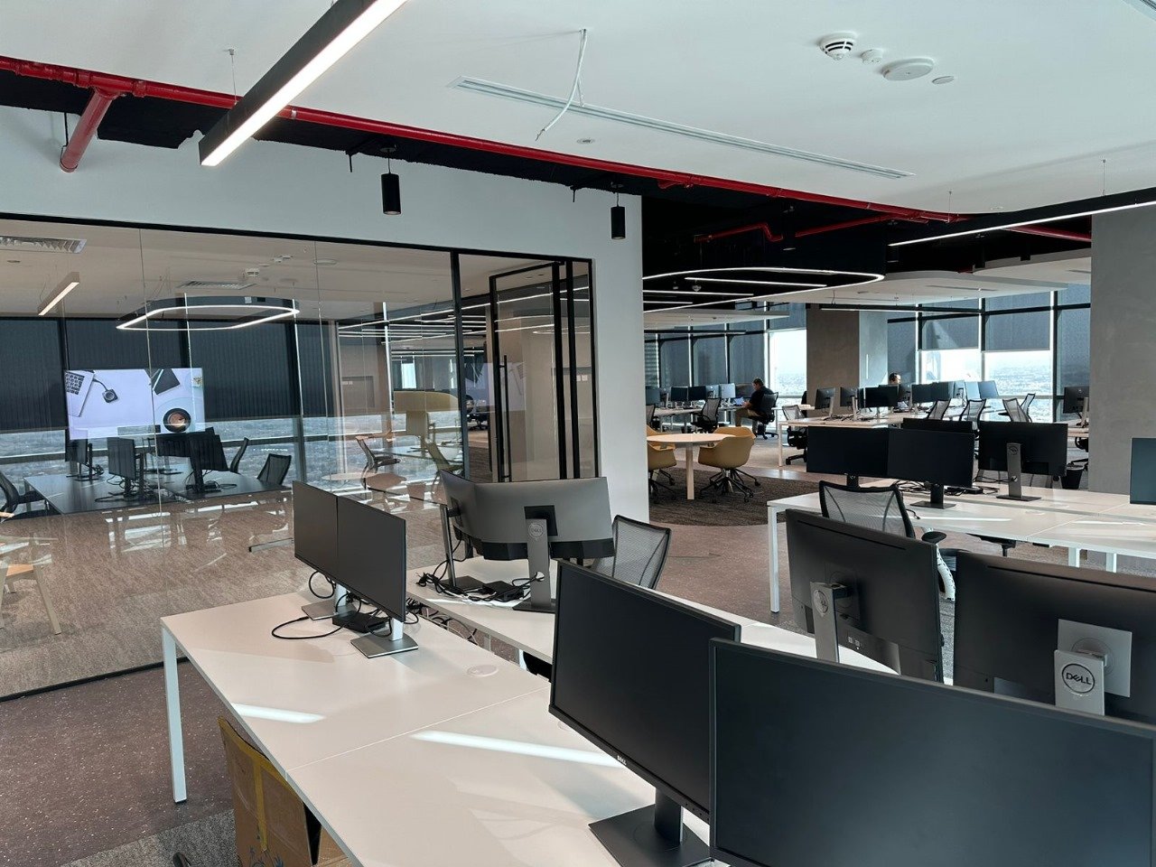 PHOTO-2025-12-06-18-45-21